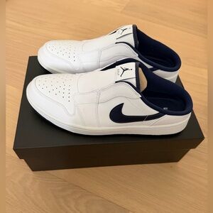 Jordan Men's White and Navy Slip-On Sneakers SIZE 10 NEW